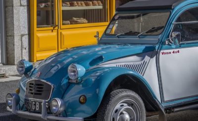 Journée en 2CV en Normandie - la voiture bleue