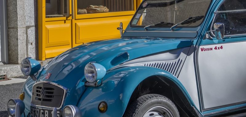 Journée en 2CV en Normandie - la voiture bleue