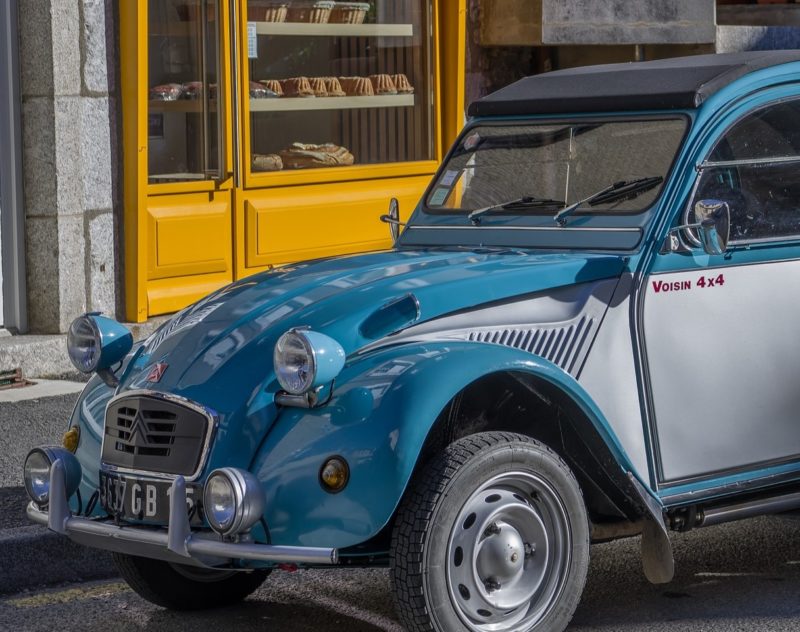 Journée en 2CV en Normandie - la voiture bleue