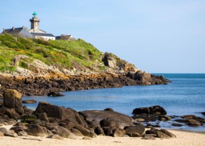 Panorama des îles Chausey, en Normandie, entre mer et nature