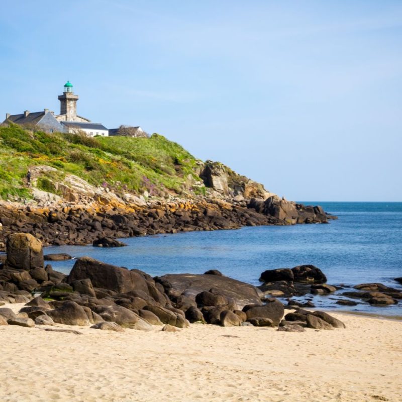 Panorama des îles Chausey, en Normandie, entre mer et nature