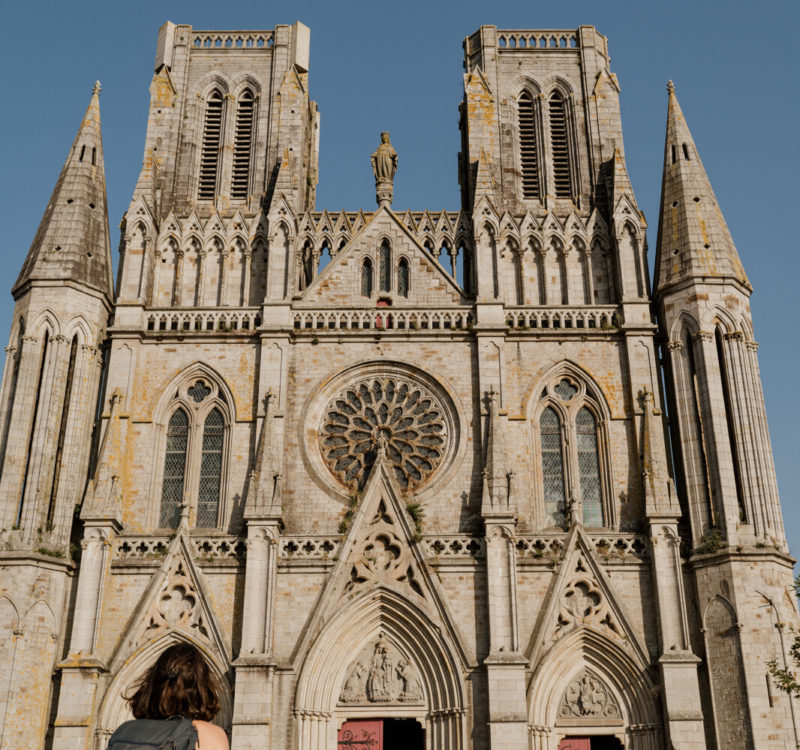 Façade de l'église d'Avranches