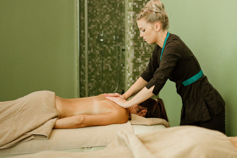Pause bien-être massage en duo aux thermes de Bagnoles-de-l'Orne
