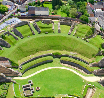 Vue aérienne du théâtre gallo-romain de Lillebonne, en Normandie