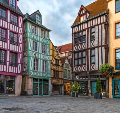 Maisons normandes traditionnelles dans le centre historique de Rouen – programme séjour en Normandie